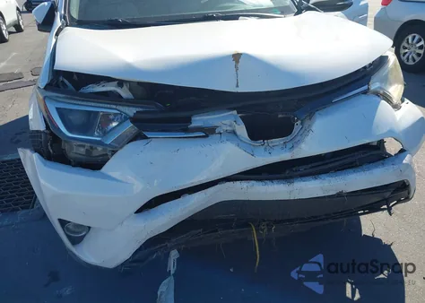 2018 Toyota Rav4 Xle z USA, uszkodzony, nr VIN JTMWFREV6JD133146